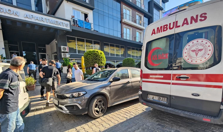 Kuşadası'nda kiracı ev sahibini bıçakladı! 1 yaralı