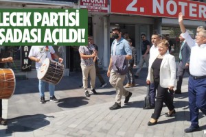 Davutoğlu Kuşadası İlçe Binasının Açılışını Yaptı