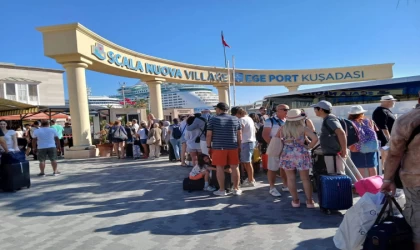 Kuşadası'ndan Sisam Adasına akın ettiler