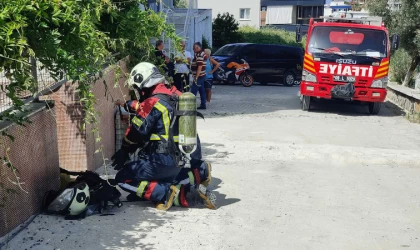 Sitenin yüzme havuzunda metan gazı patladı! 2 yaralı