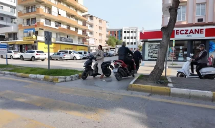 Kuşadası’nda yaya geçidi denetiminde 81 sürücüye ceza yağdı!
