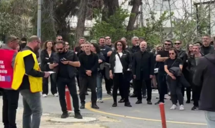 Kuşadası'nda Öğretmene Hem Saldırı Hem Ceza!